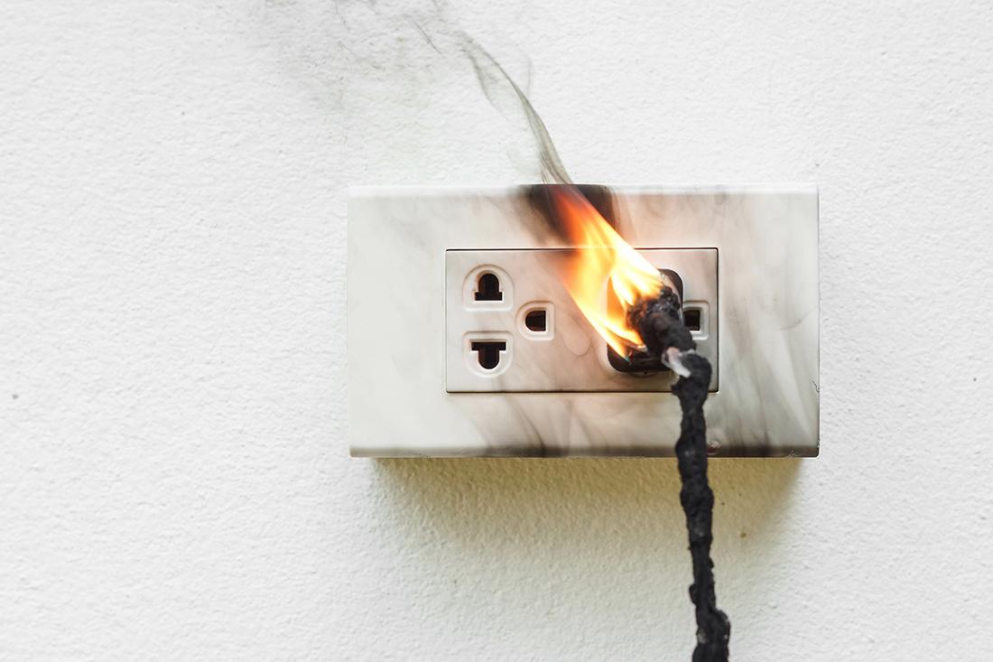 Read more about the article Electrical Safety Advice from Experienced Electricians