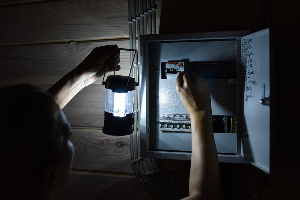 2022-Dannys-Electrical-Service-Electrical-Emergency-05